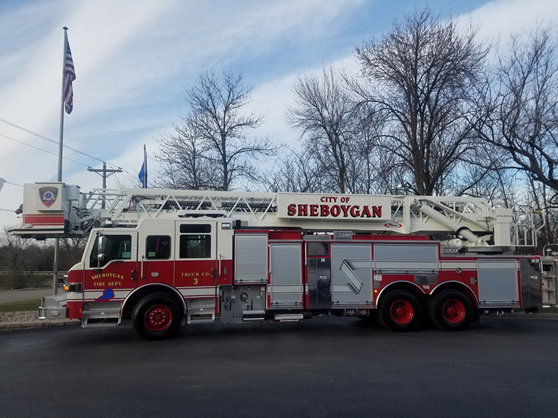 New Fire Truck with Aerial Platform Arrives